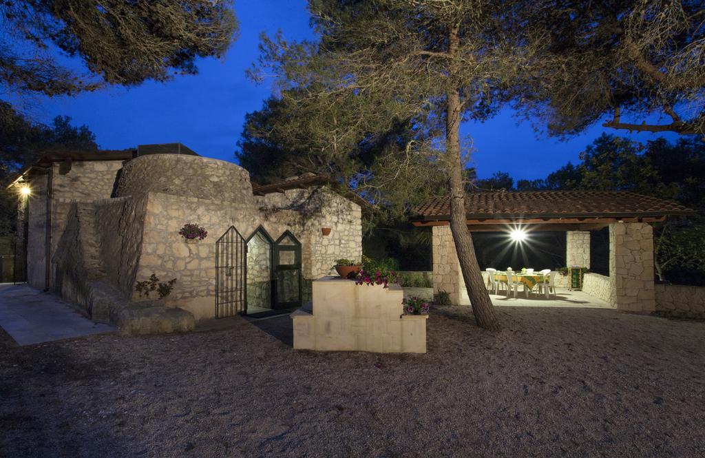 Trullo In The Wood Villa Nardo Exterior photo